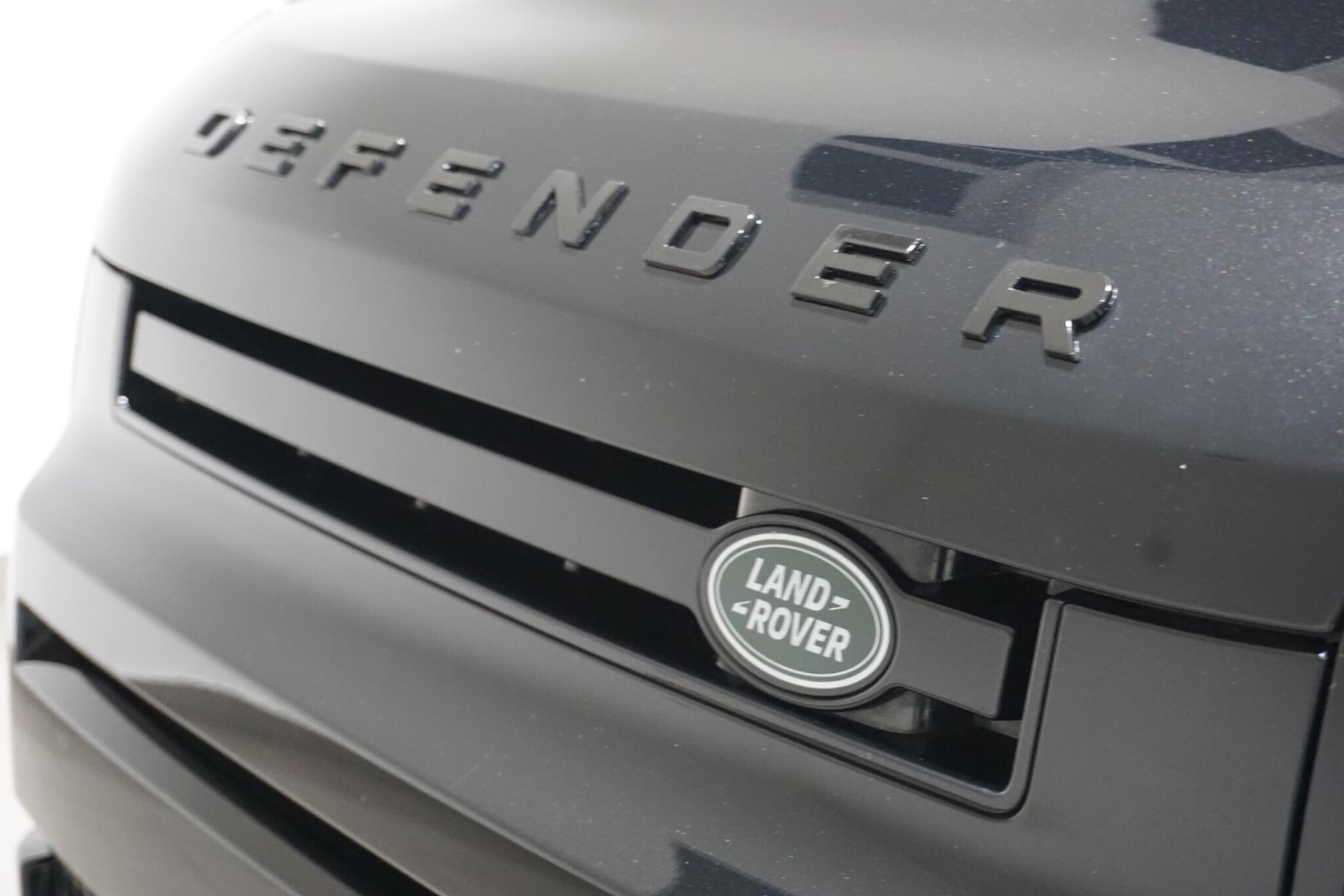 Land Rover Defender 110 2.0 P400e 15.4kWh XS Edition SUV 5dr Petrol Plug-in Hybrid Auto 4WD Euro 6 (s/s) (404 ps)